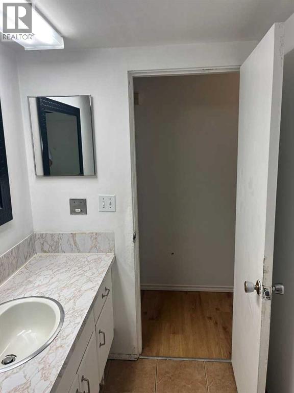 733 44 Avenue NW, Calgary, Alberta  T2K 0J5 - Photo 19 - A2335104