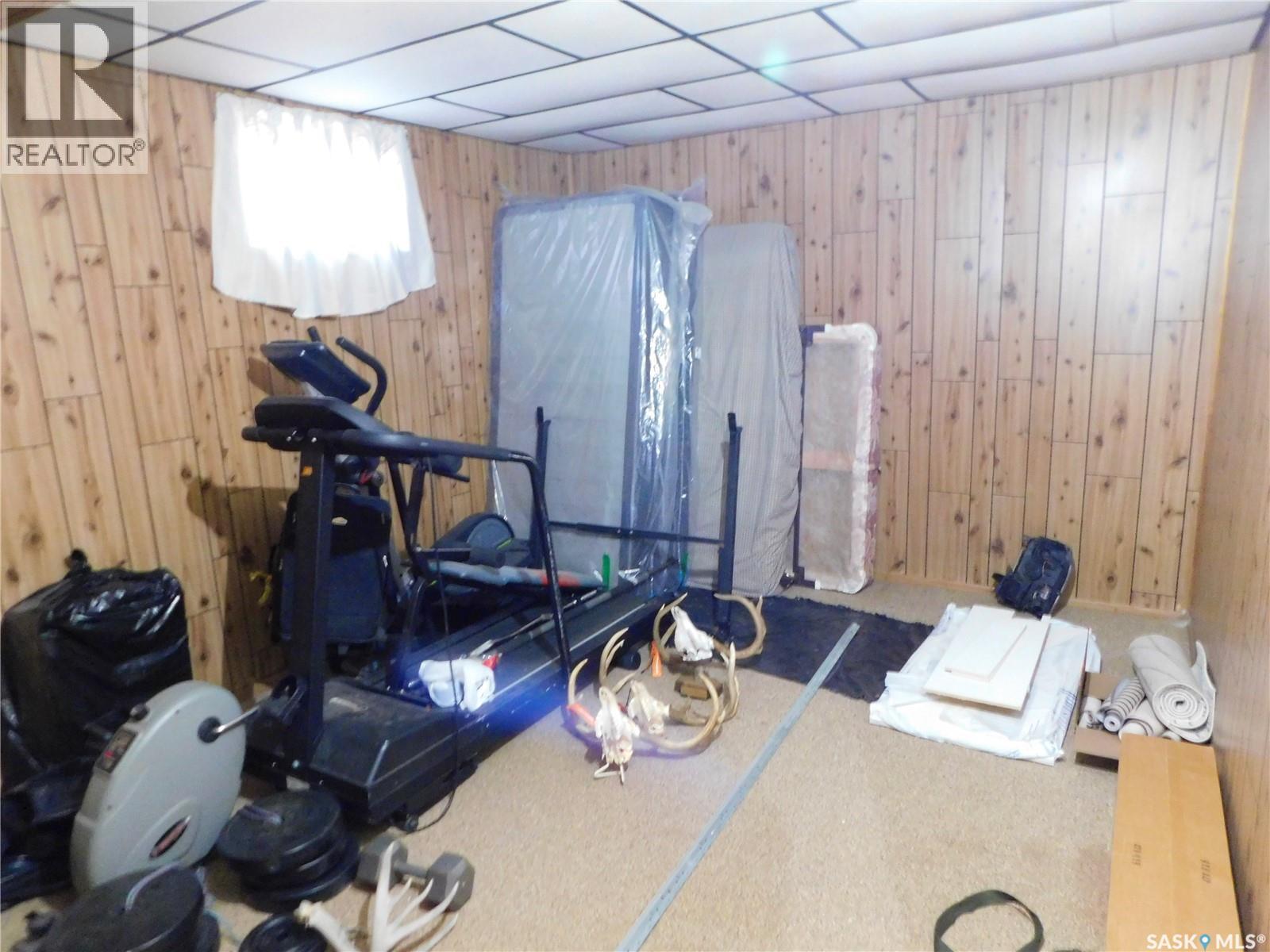 40 Edouard Beaupre Street, Willow Bunch, Saskatchewan  S0H 4K0 - Photo 31 - SK044430