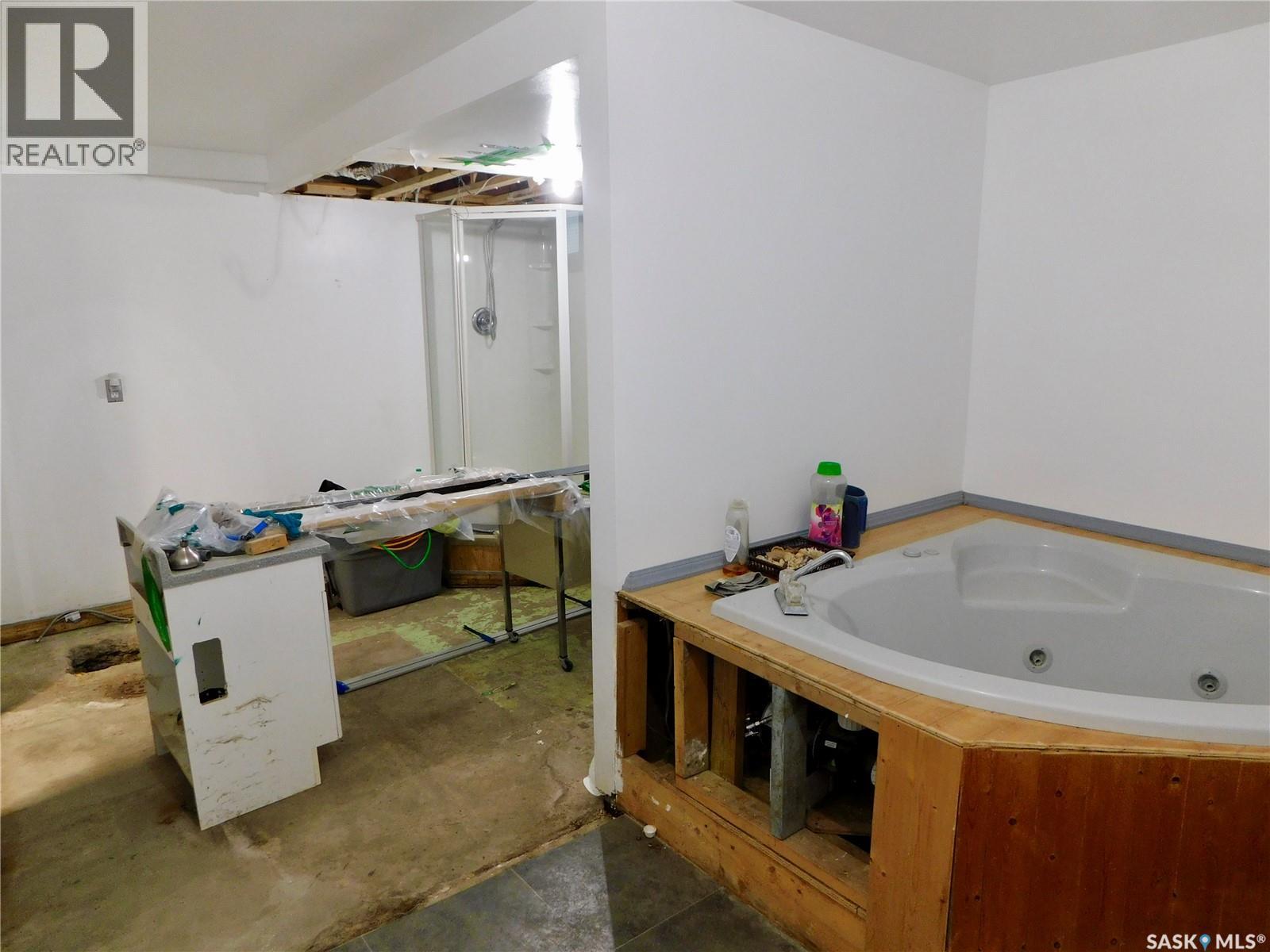 40 Edouard Beaupre Street, Willow Bunch, Saskatchewan  S0H 4K0 - Photo 29 - SK044430