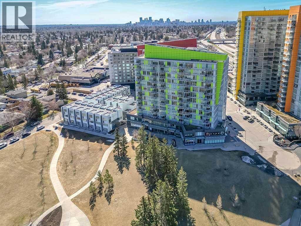 706, 30 Brentwood Common NW, Calgary, Alberta  T2L 2L8 - Photo 2 - A2305979