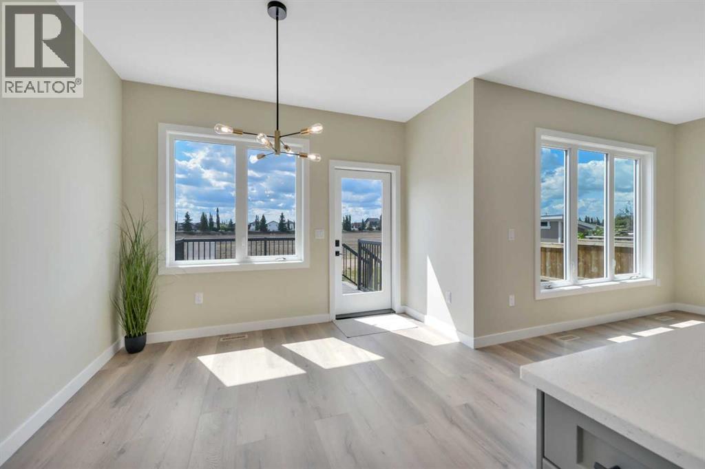 153 Norseman Close, Penhold, Alberta  T4G 0G5 - Photo 11 - A2332683