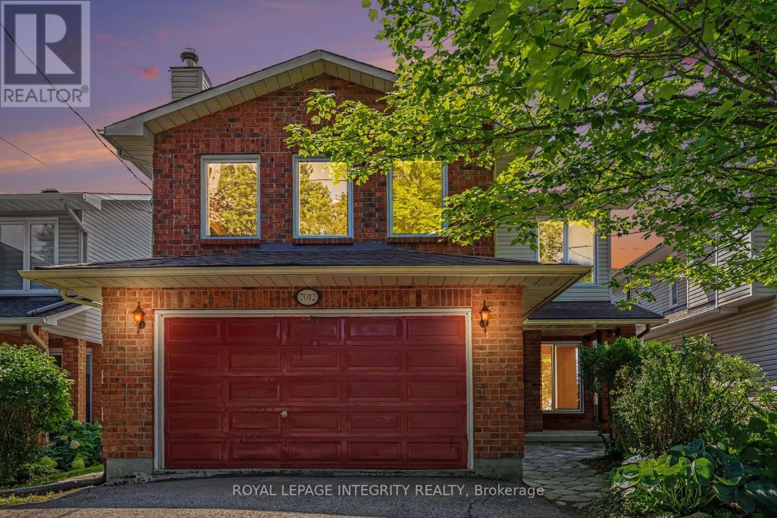 7012 Notre Dame Street, Ottawa, Ontario