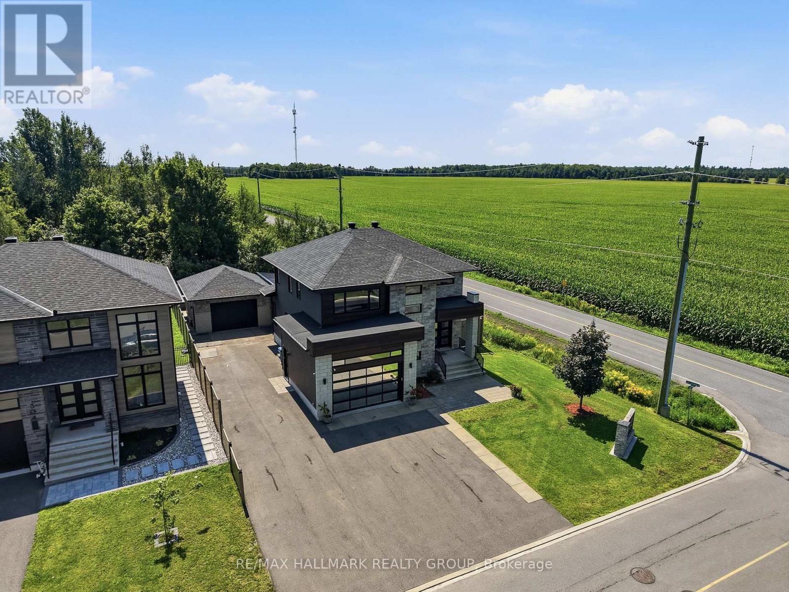 300 Dore Street, The Nation, Ontario K0A 1M0 - Photo 2 - X13642766