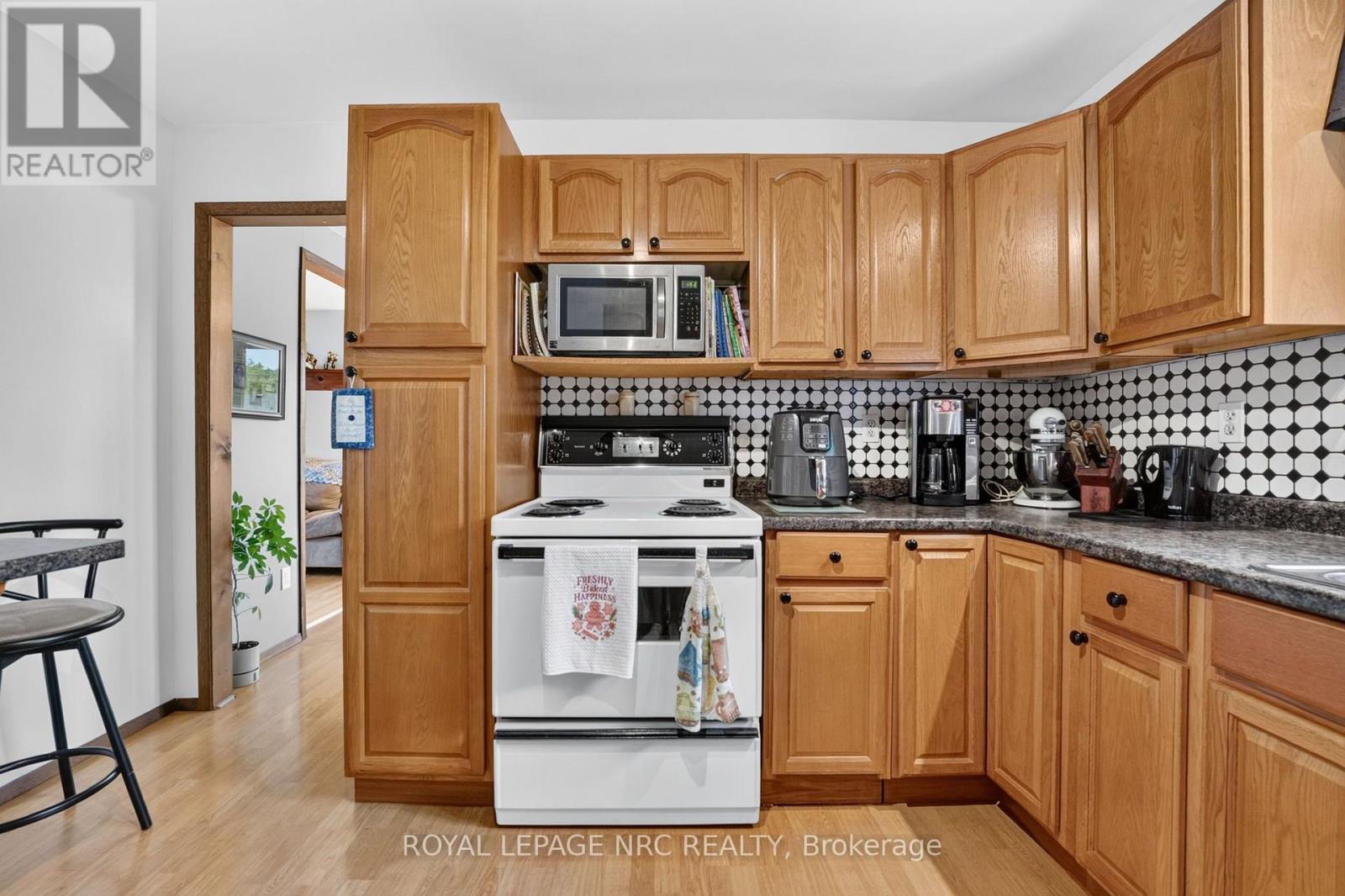 545 Belleview Boulevard, Fort Erie, Ontario L0S 1N0 - Photo 13 - X13642738