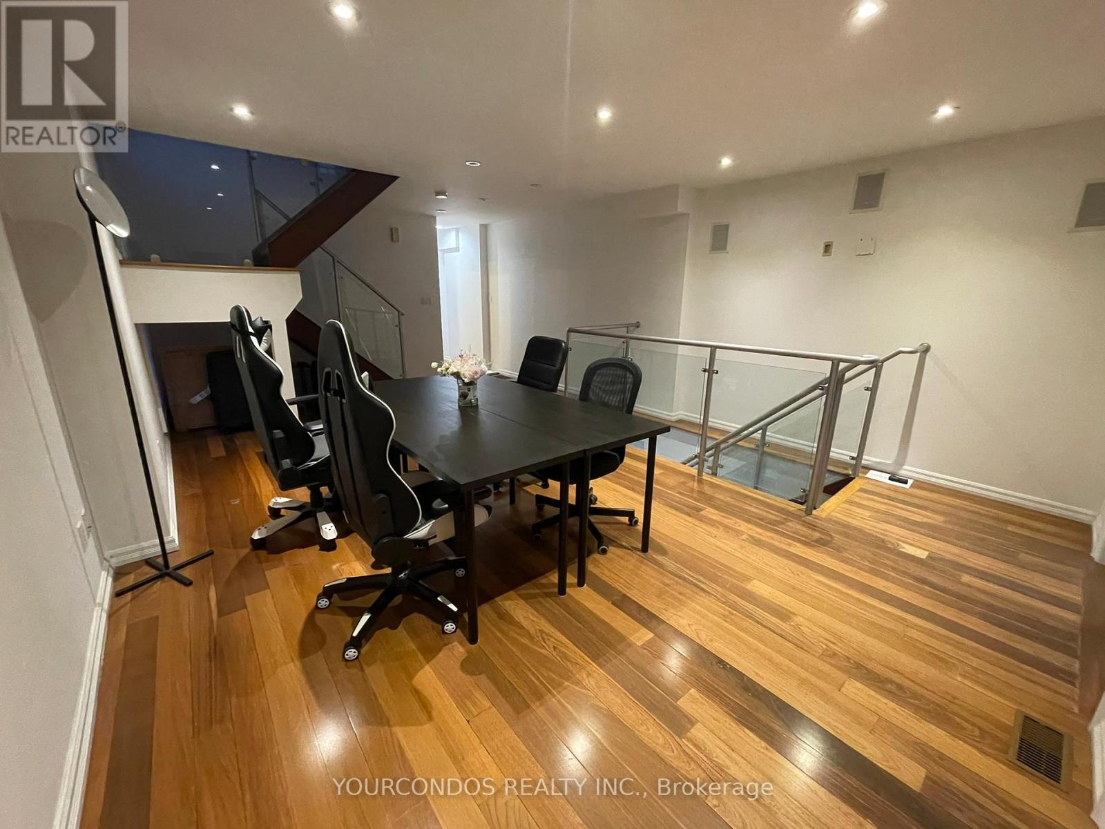 Upper A & B - 193 Brunswick Avenue, Toronto, Ontario  M5S 2M4 - Photo 18 - C13642732