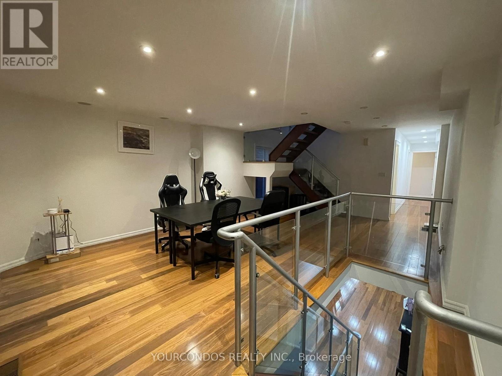 Upper A & B - 193 Brunswick Avenue, Toronto, Ontario  M5S 2M4 - Photo 19 - C13642732