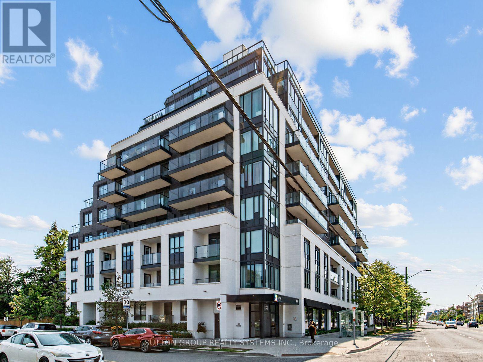 <div class="slider-price">$639,000</div><p>502 - 741 Sheppard Avenue W, Toronto, Ontario</p>