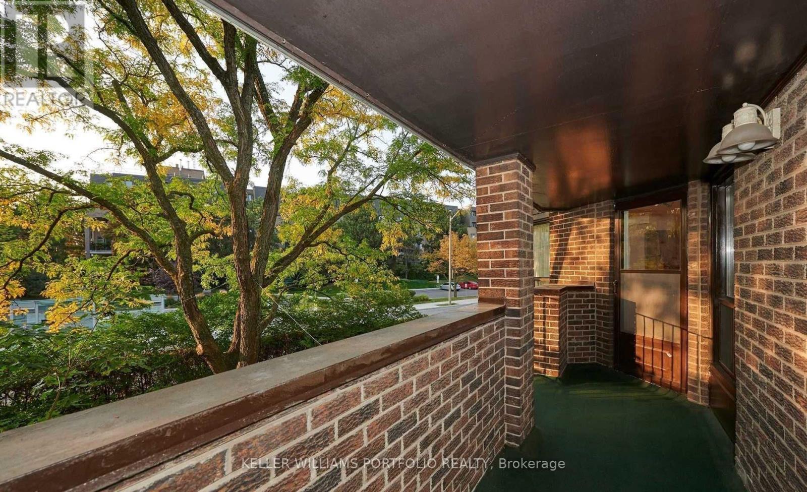 10 Lofty Hill Way, Toronto, Ontario M2H 2Z8 - Photo 5 - C13642794