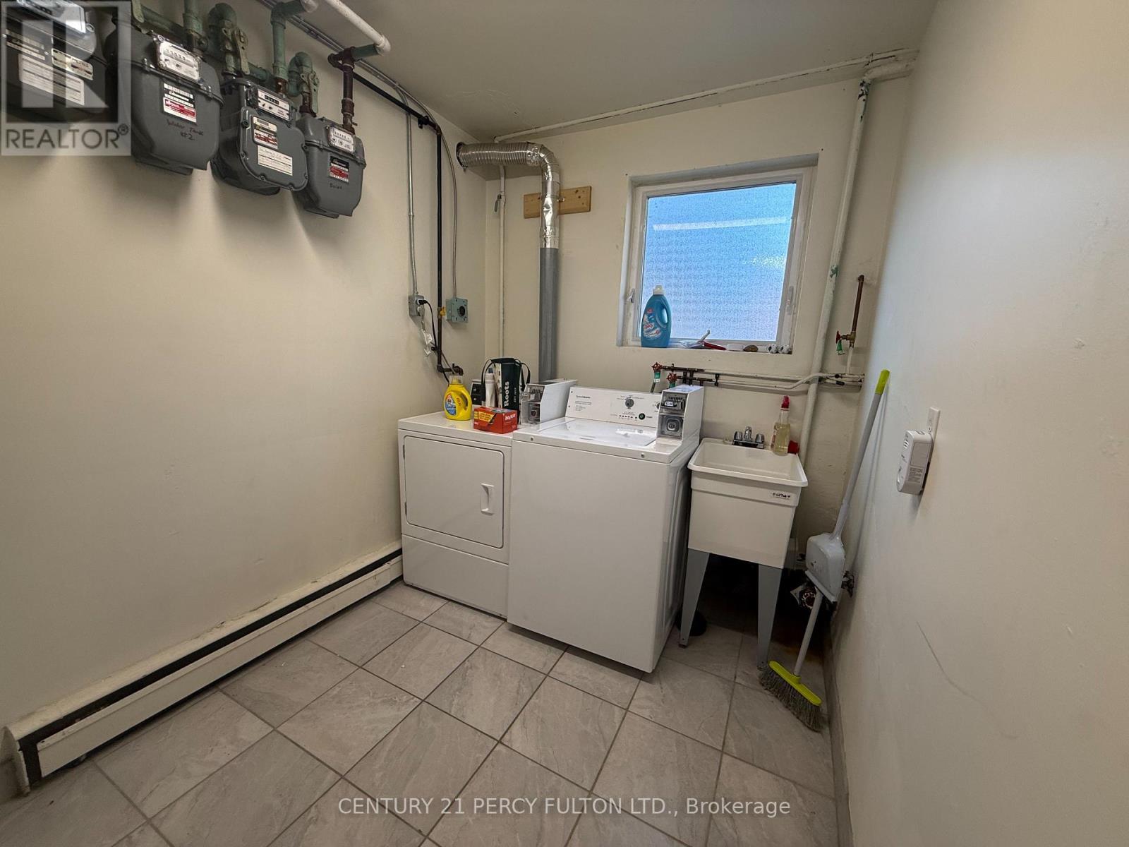 3 - 706 Dunlop Street W, Whitby, Ontario  L1N 1V5 - Photo 12 - E13642760