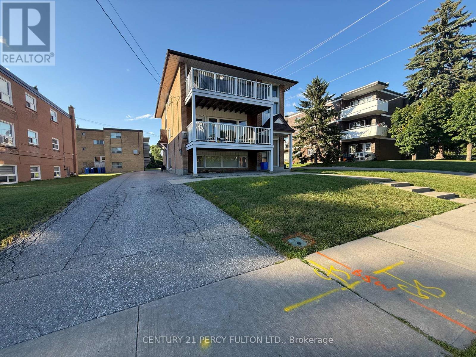 3 - 706 Dunlop Street W, Whitby, Ontario  L1N 1V5 - Photo 3 - E13642760