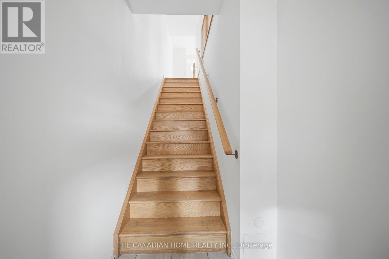 99 Danzatore Path, Oshawa, Ontario  L1L 0P9 - Photo 5 - E13642792