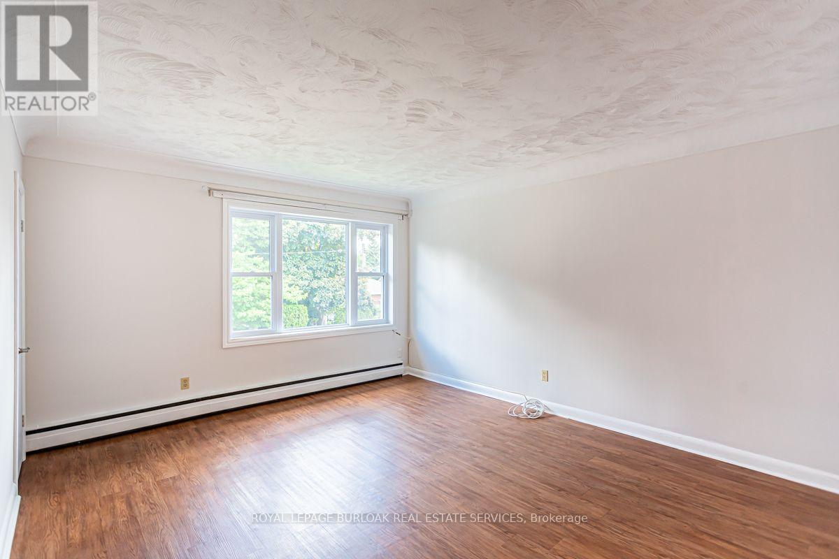 2 - 718 Ross Street, Burlington, Ontario  L7S 1S2 - Photo 12 - W13642736