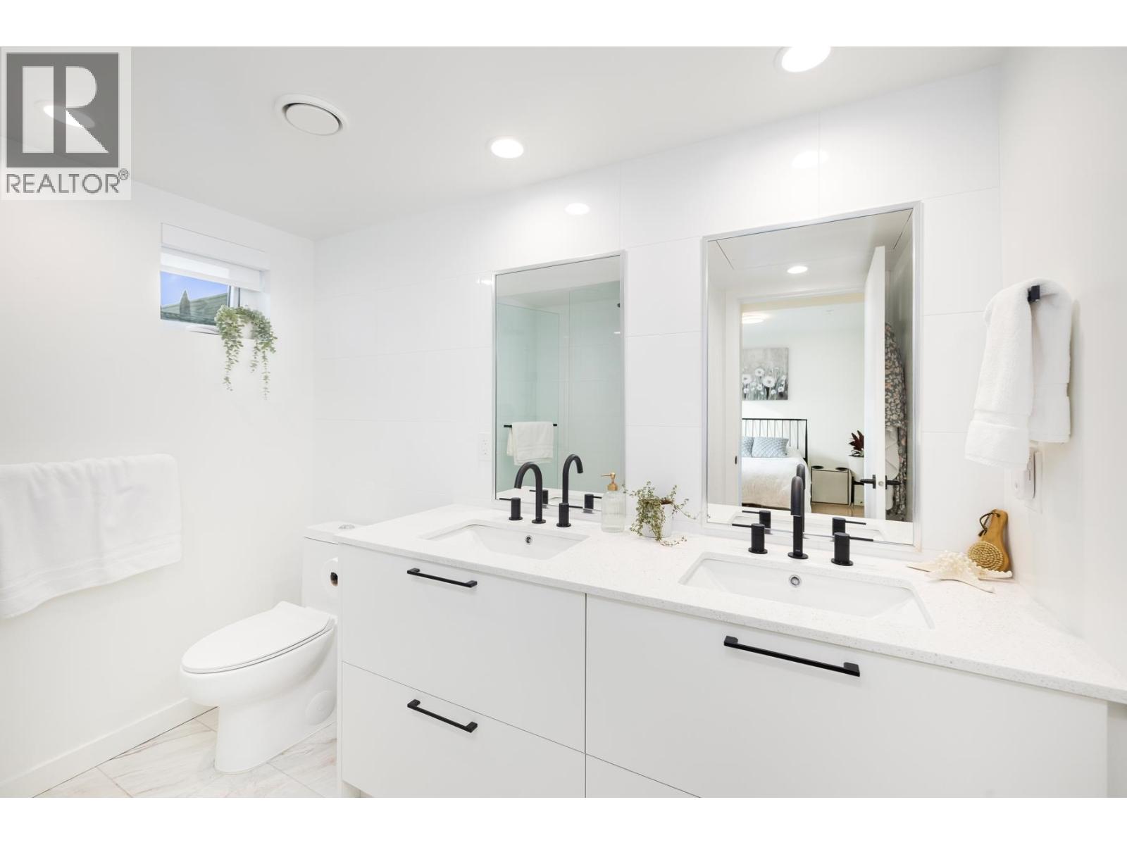 444 545 E 2nd Street, North Vancouver, British Columbia  V7L 1E1 - Photo 21 - R3143211