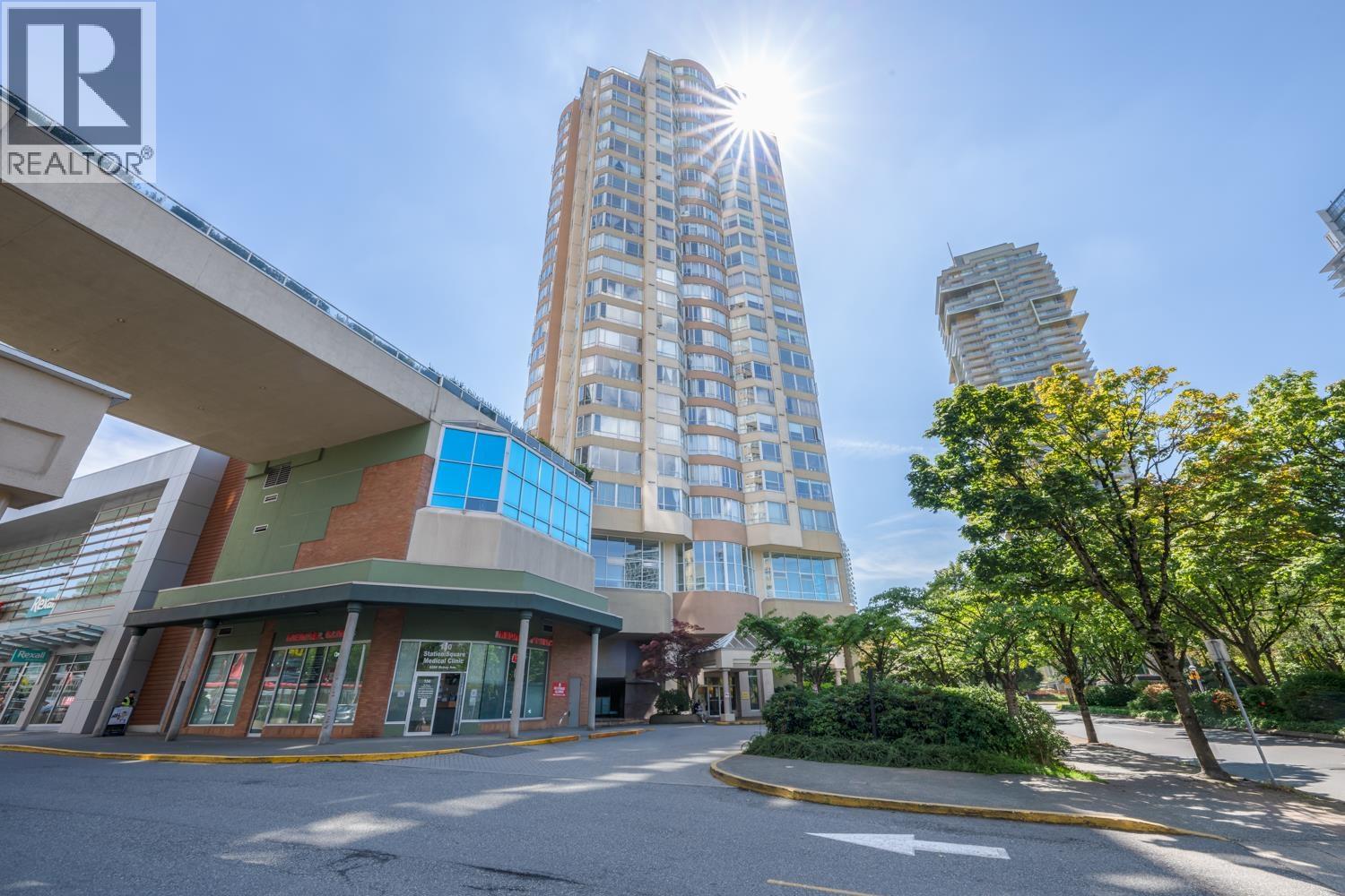 2203 6240 MCKAY AVENUE, Burnaby, British Columbia