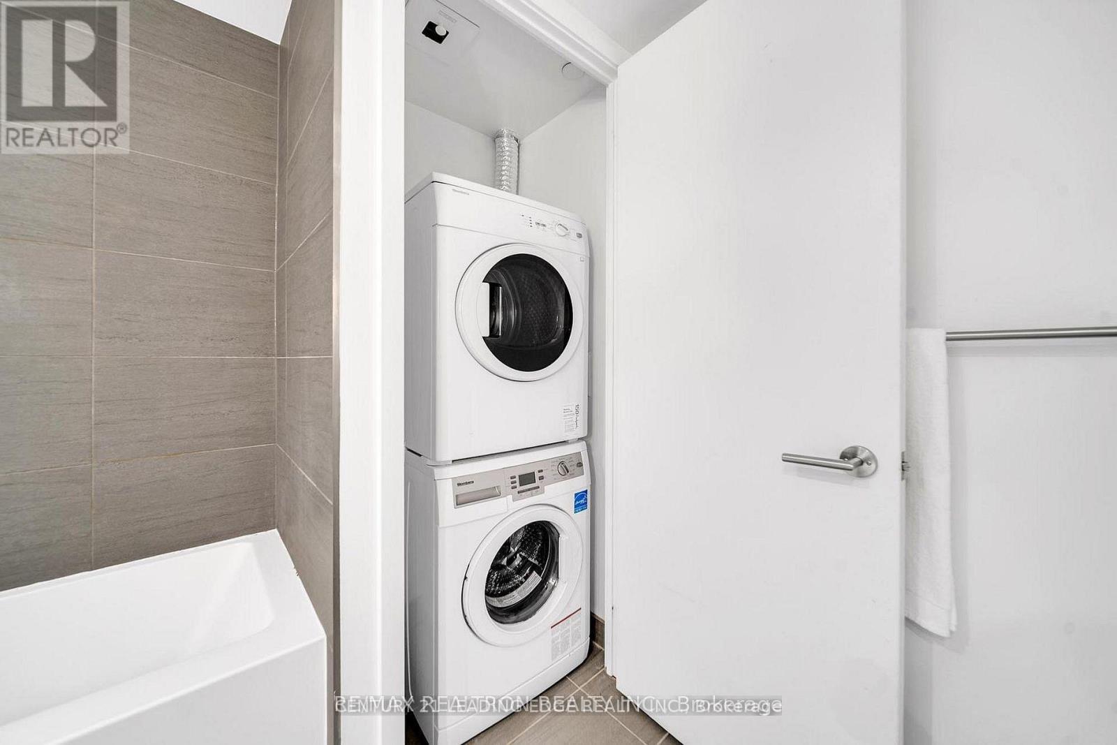 603 - 161 Roehampton Avenue, Toronto, Ontario  M4P 0C8 - Photo 13 - C13641776