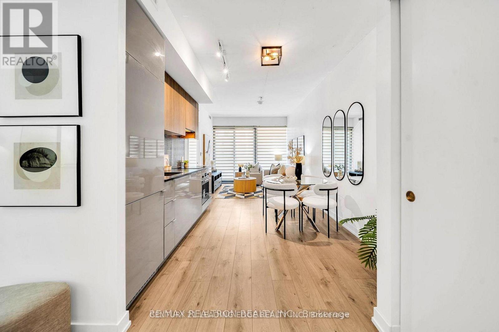 603 - 161 Roehampton Avenue, Toronto, Ontario  M4P 0C8 - Photo 5 - C13641776