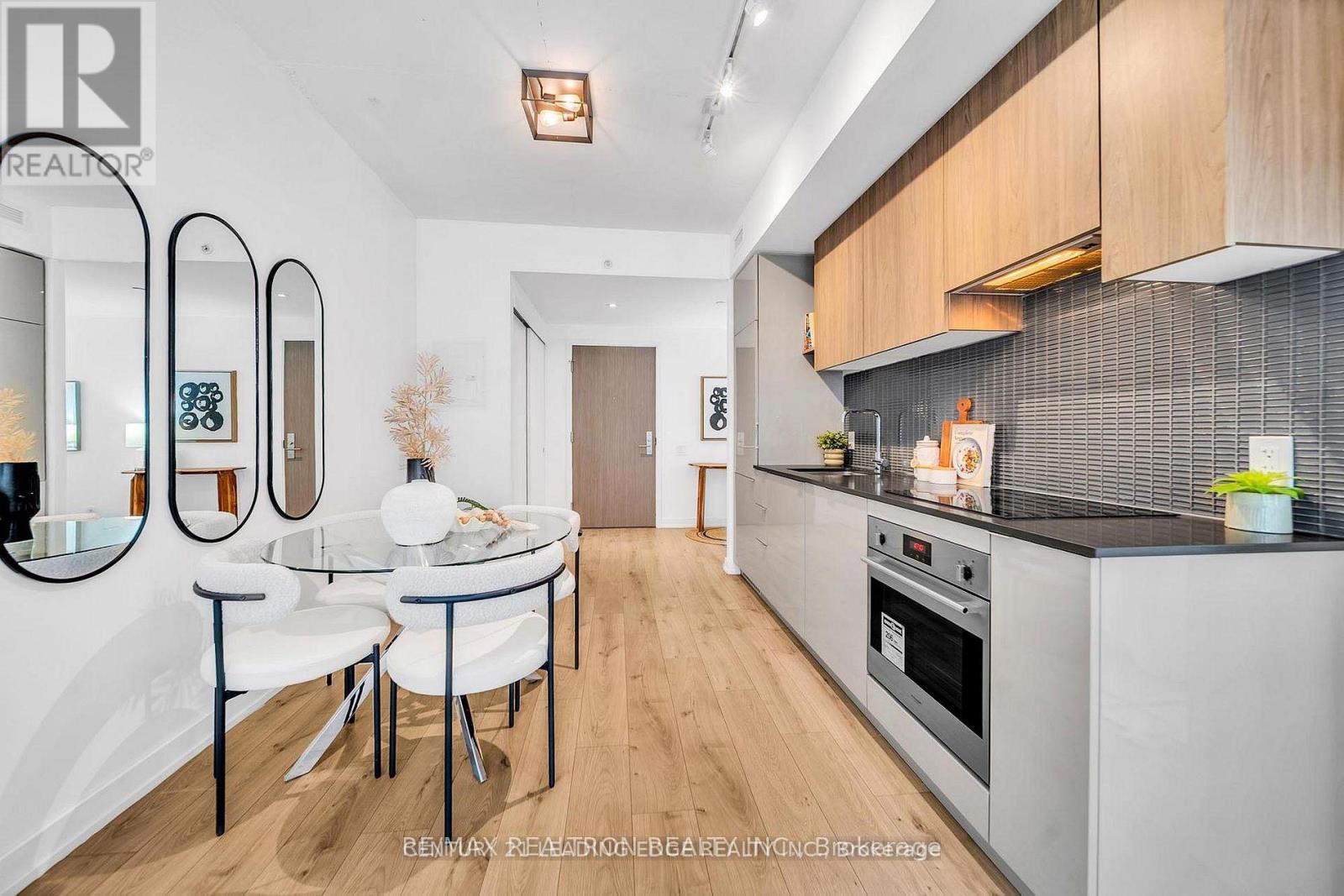 603 - 161 Roehampton Avenue, Toronto, Ontario  M4P 0C8 - Photo 9 - C13641776