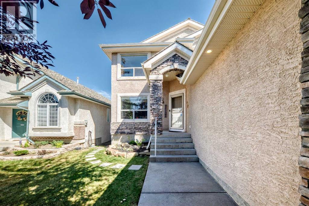 60 Harvest Park Way, Calgary, Alberta  T3K 4K7 - Photo 2 - A2334803