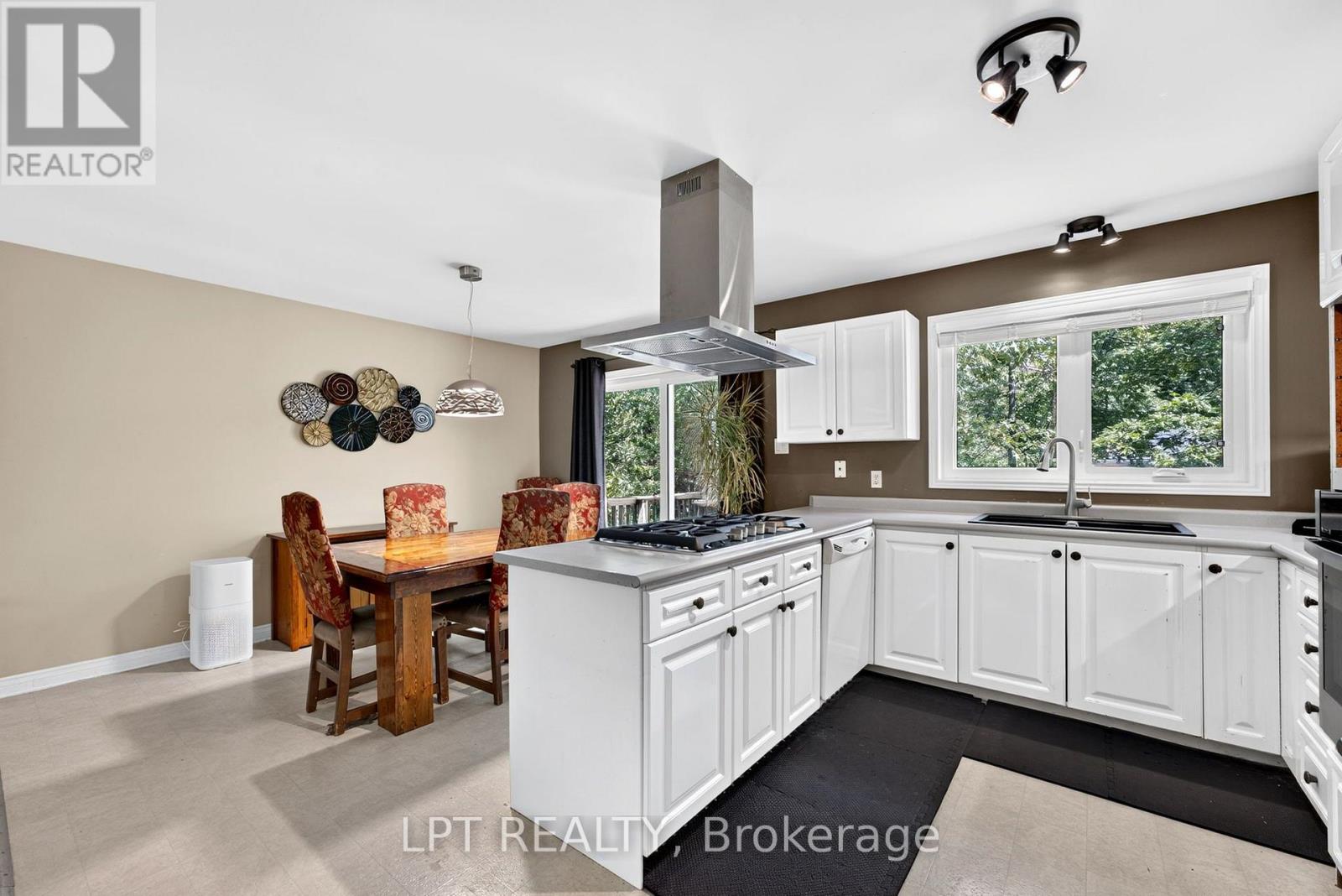 7806 Alfred Crescent, Lambton Shores, Ontario  N0M 2L0 - Photo 13 - X13642816