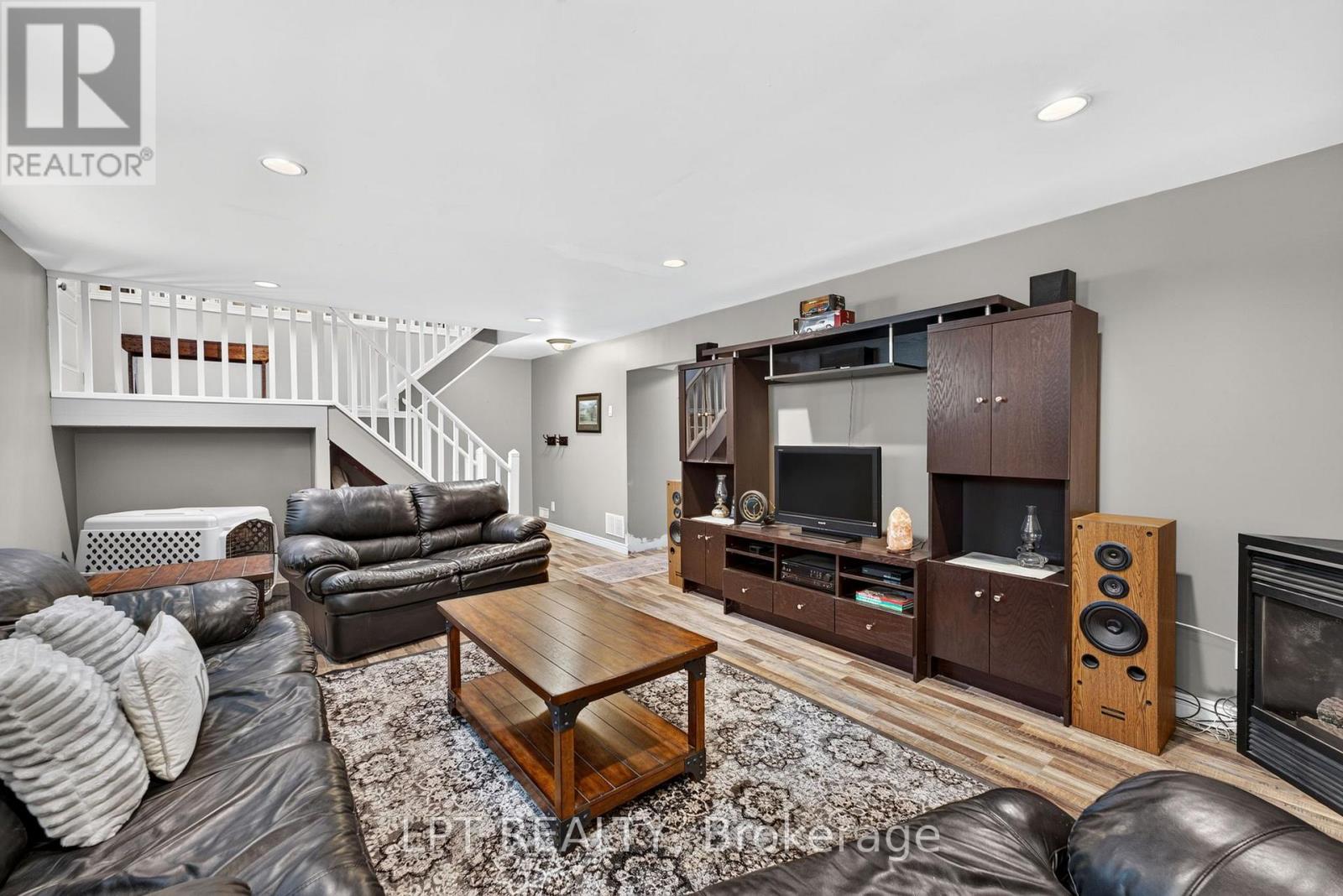 7806 Alfred Crescent, Lambton Shores, Ontario  N0M 2L0 - Photo 33 - X13642816