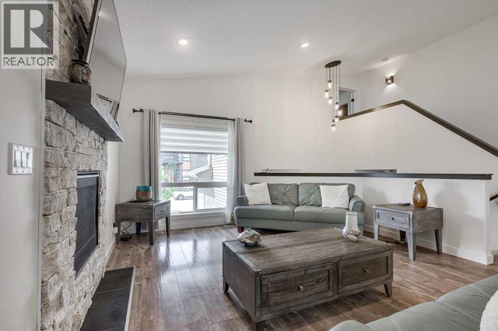 73 Longmire Close, Red Deer, Alberta  T4R 0T1 - Photo 6 - A2329164