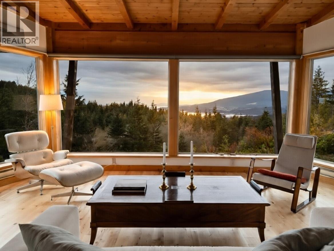 1301 Sunset Road, Bowen Island, British Columbia  V0N 1G2 - Photo 2 - R3143668