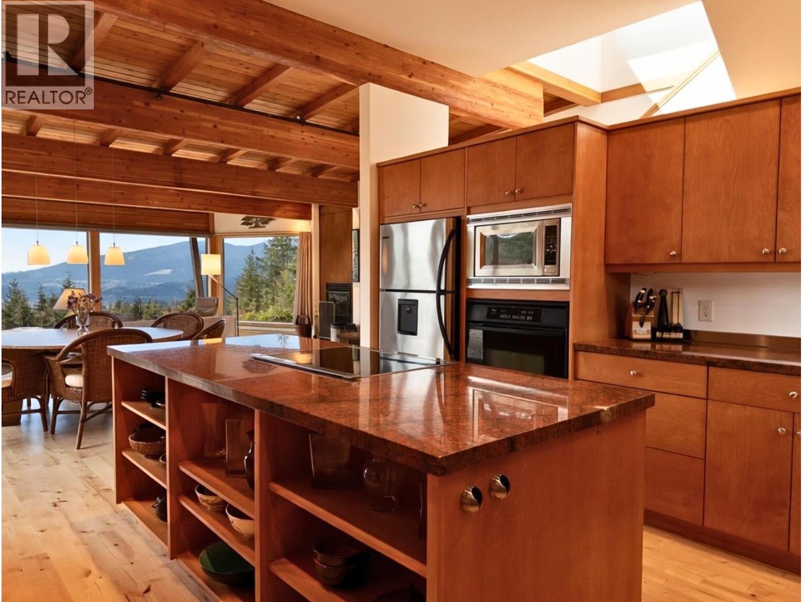 1301 Sunset Road, Bowen Island, British Columbia  V0N 1G2 - Photo 9 - R3143668