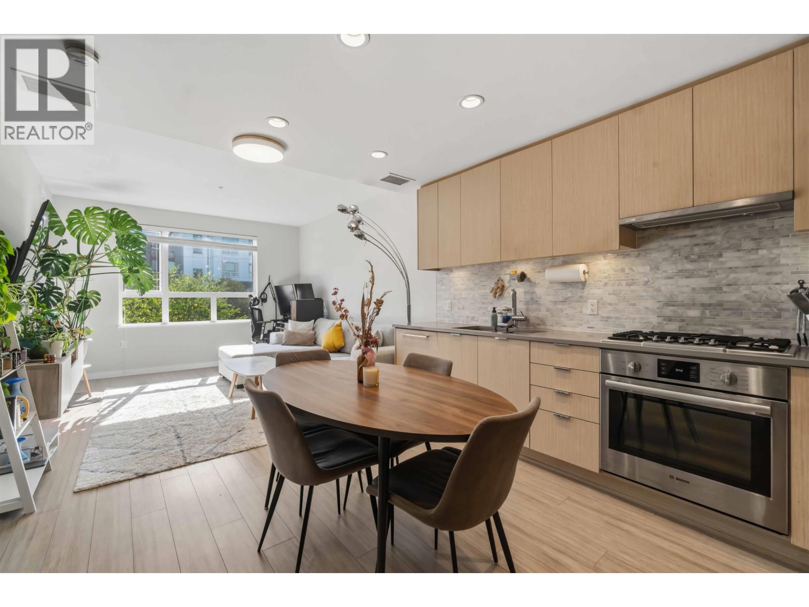 319 9213 Odlin Road, Richmond, British Columbia V6X 0V5 - Photo 9 - R3153202