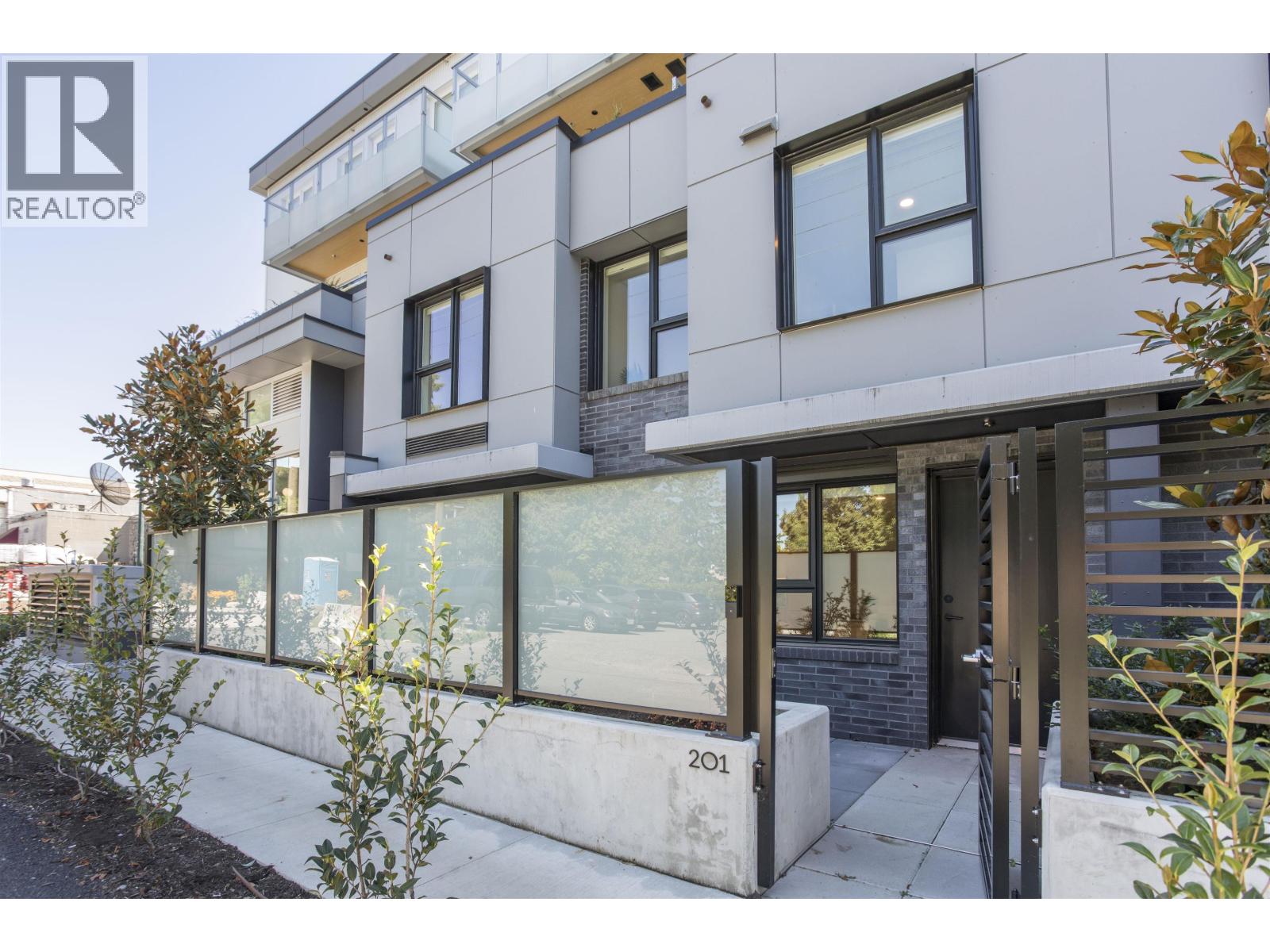 Th201 2471 St. George Street, Vancouver, British Columbia V5T 1W9 - Photo 27 - R3153210