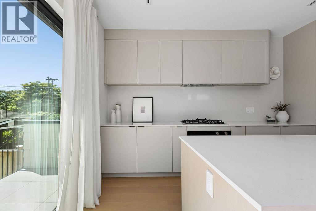 3 2124 E 8 Avenue, Vancouver, British Columbia V5N 1V5 - Photo 15 - R3153211