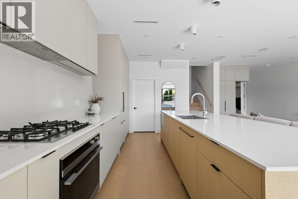 3 2124 E 8 Avenue, Vancouver, British Columbia V5N 1V5 - Photo 18 - R3153211
