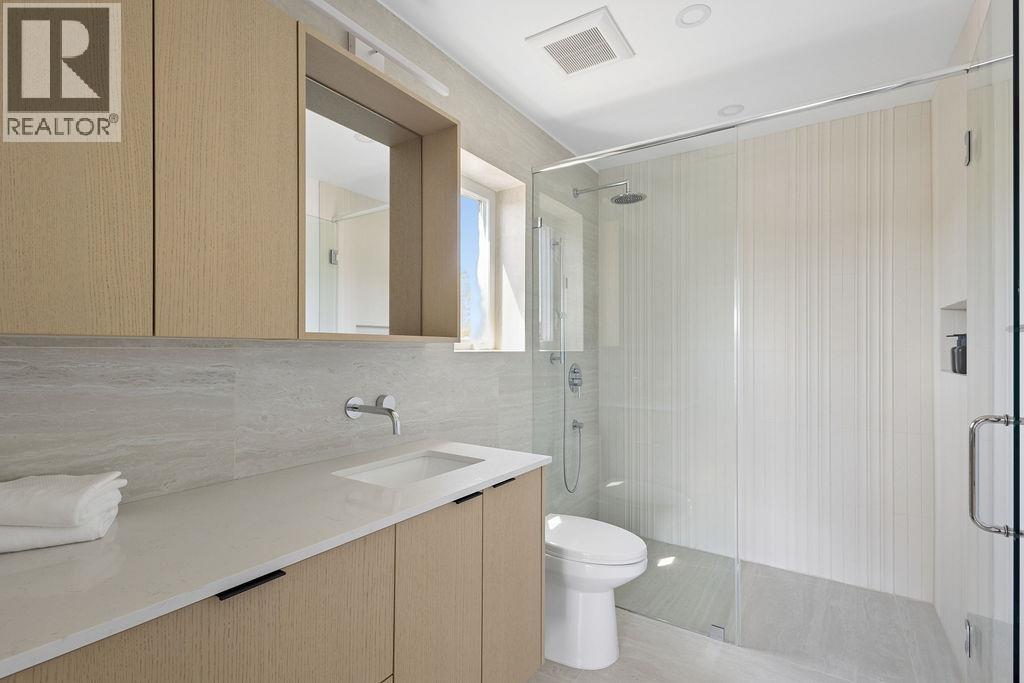 3 2124 E 8 Avenue, Vancouver, British Columbia V5N 1V5 - Photo 26 - R3153211