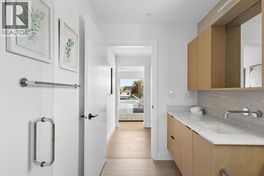 3 2124 E 8 Avenue, Vancouver, British Columbia V5N 1V5 - Photo 27 - R3153211