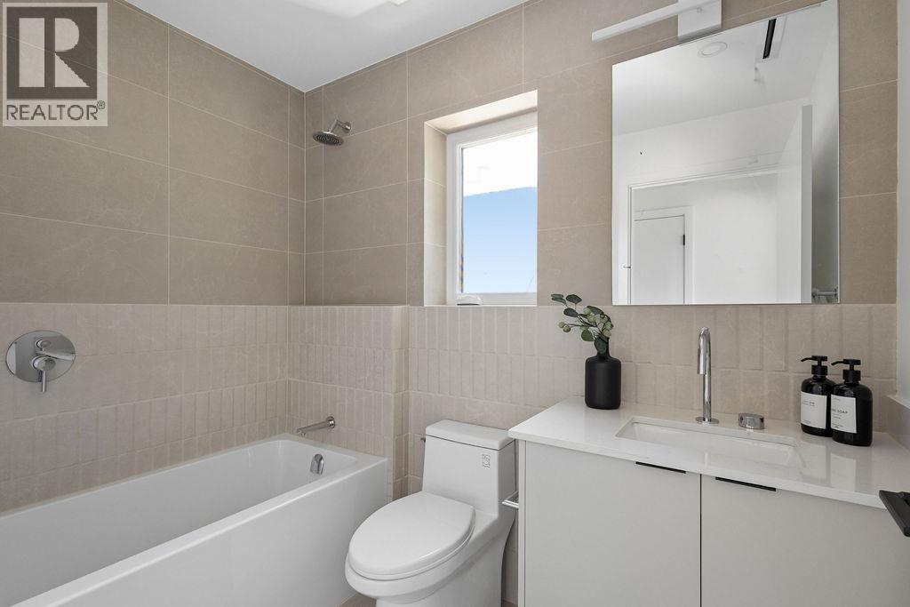 3 2124 E 8 Avenue, Vancouver, British Columbia V5N 1V5 - Photo 30 - R3153211