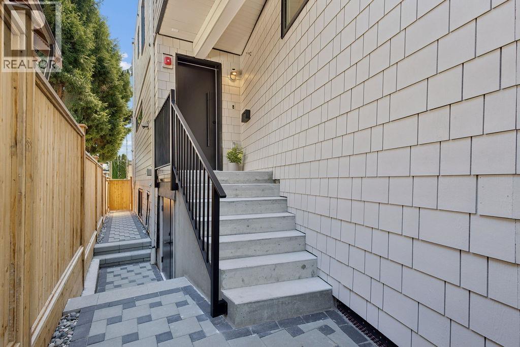 3 2124 E 8 Avenue, Vancouver, British Columbia V5N 1V5 - Photo 35 - R3153211