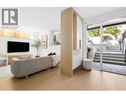 2 2124 E 8 AVENUE, Vancouver, British Columbia