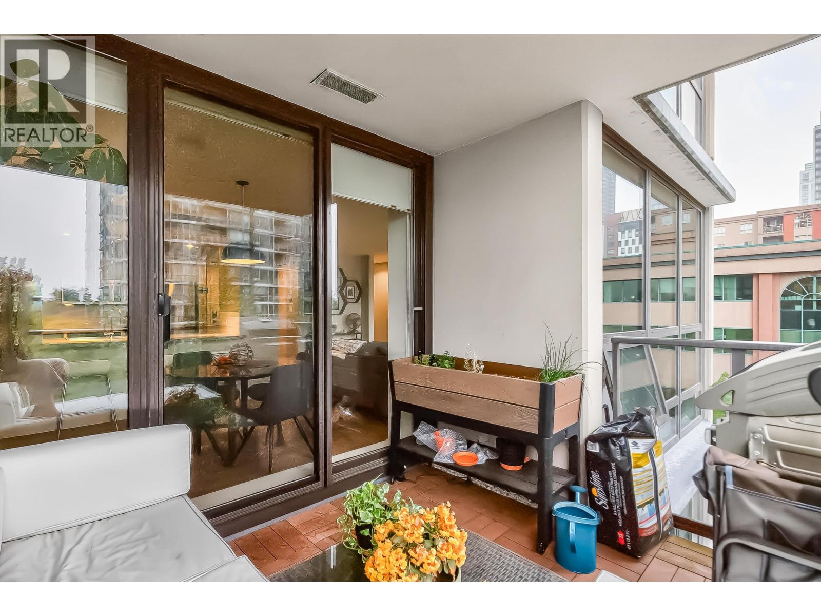 604 2959 Glen Drive, Coquitlam, British Columbia V3B 0B8 - Photo 11 - R3153219