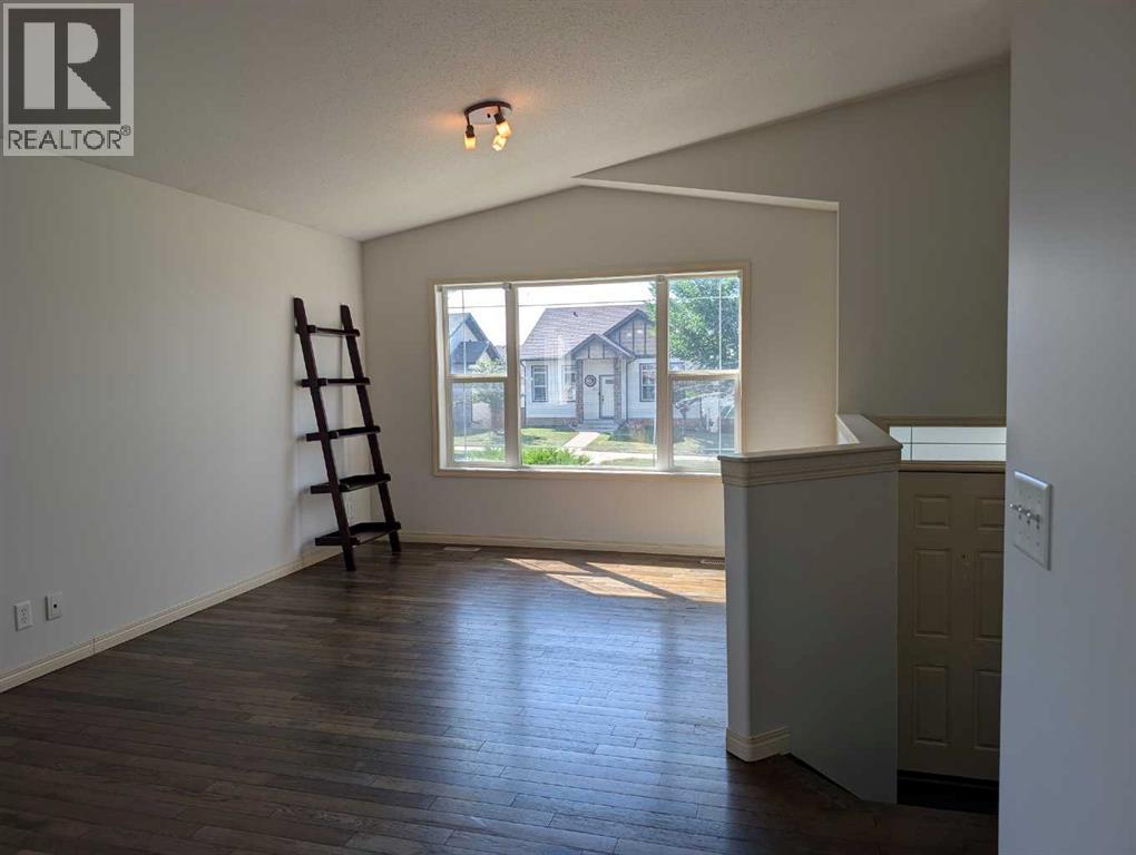 95 Inglewood Drive, Red Deer, Alberta  T4R 0B2 - Photo 7 - A2291723