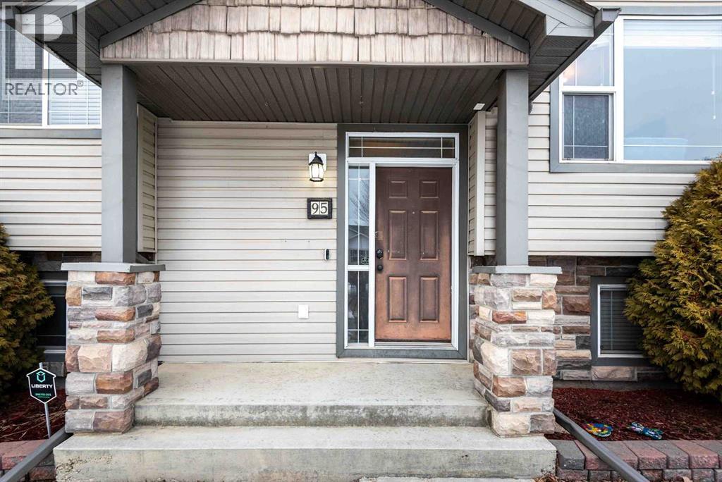 95 Inglewood Drive, Red Deer, Alberta  T4R 0B2 - Photo 11 - A2291723