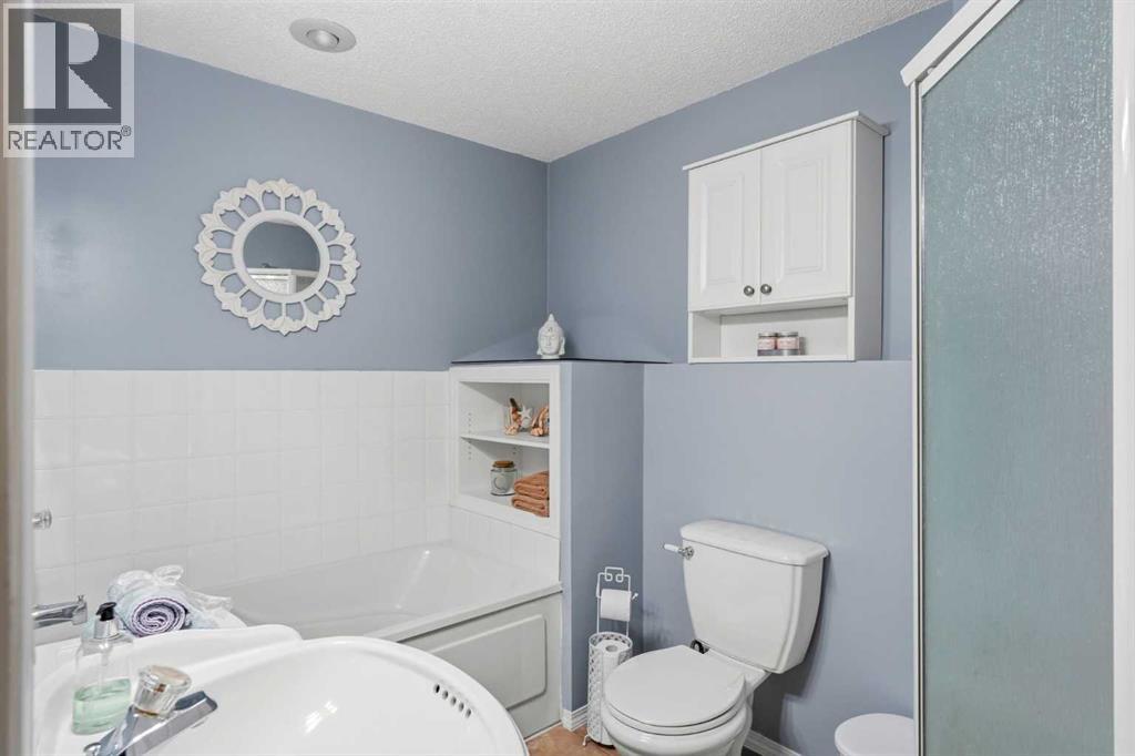 39 West Terrace Crescent, Cochrane, Alberta  T4C 1R7 - Photo 19 - A2329007