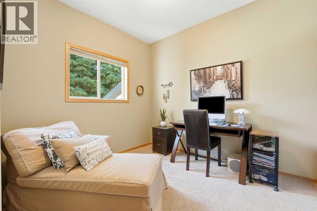 39 West Terrace Crescent, Cochrane, Alberta  T4C 1R7 - Photo 15 - A2329007