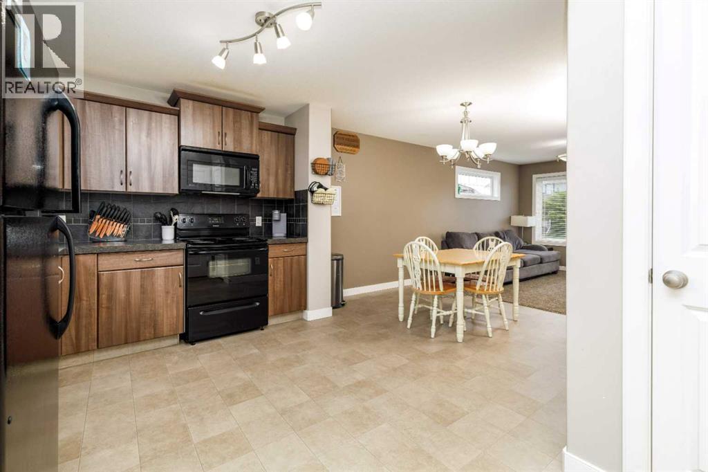 92 Bowman Circle, Sylvan Lake, Alberta  T4S 0H7 - Photo 12 - A2325099