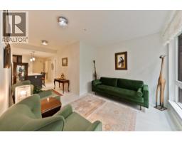 205 733 W 3RD STREET, North Vancouver, British Columbia
