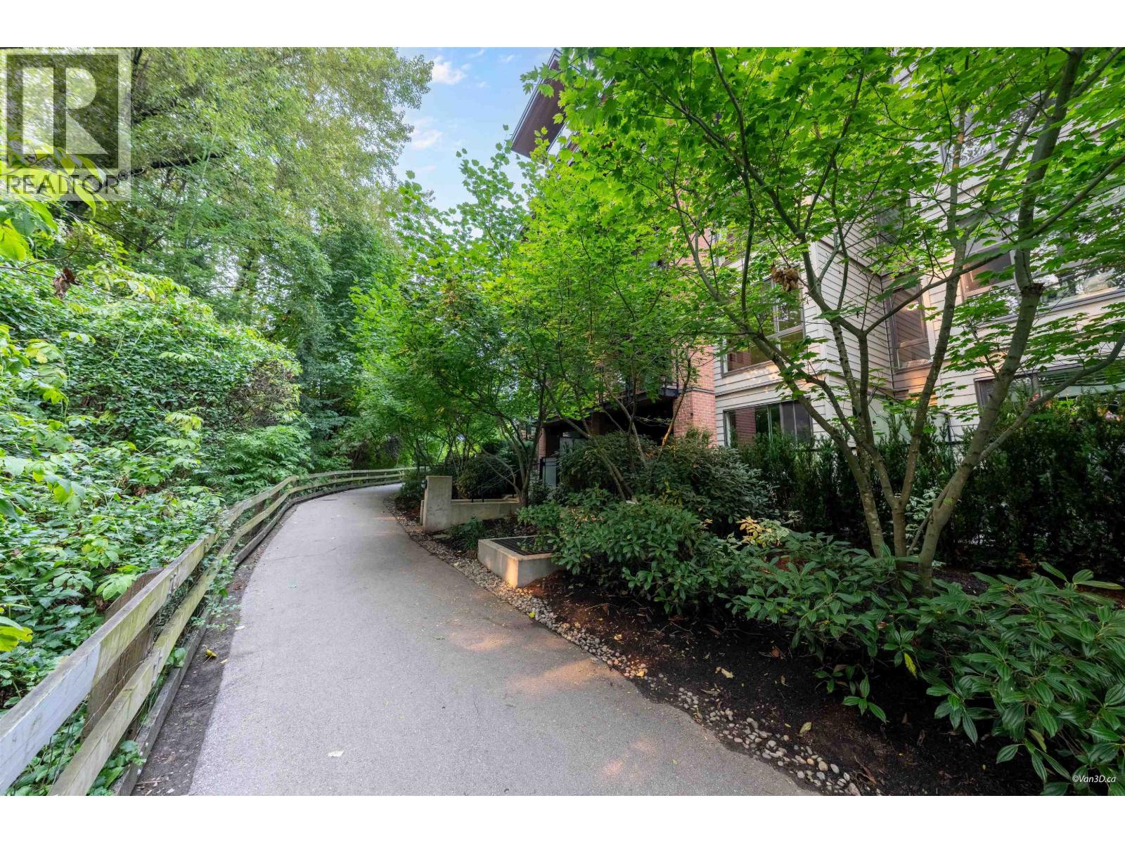 205 733 W 3rd Street, North Vancouver, British Columbia  V7M 0C8 - Photo 32 - R3152973