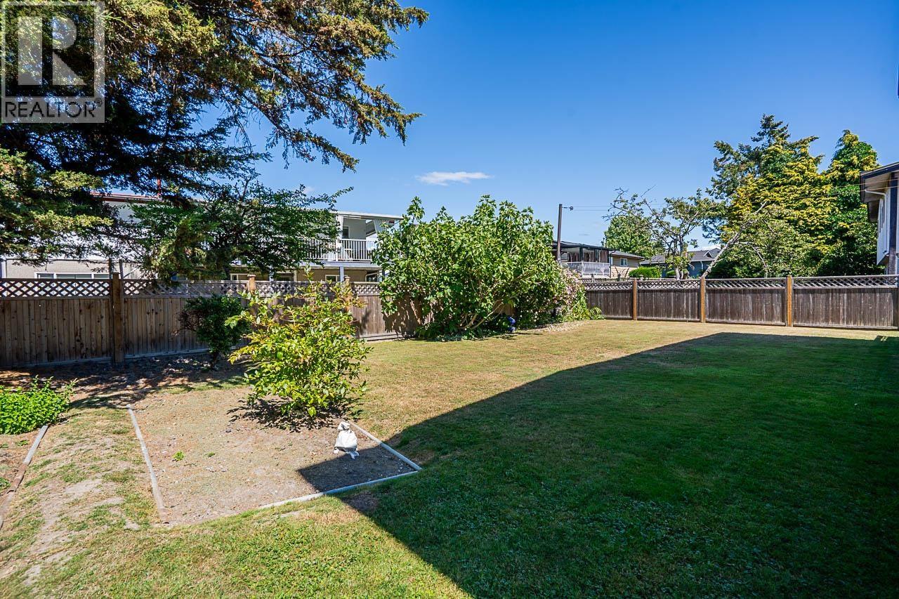 8571 Greenfield Drive, Richmond, British Columbia  V7A 4M2 - Photo 33 - R3152965