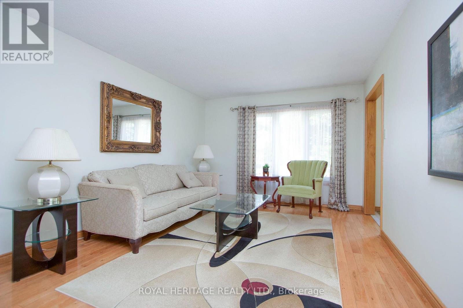718 Annes Street, Whitby, Ontario  L1N 6B2 - Photo 4 - E13642860