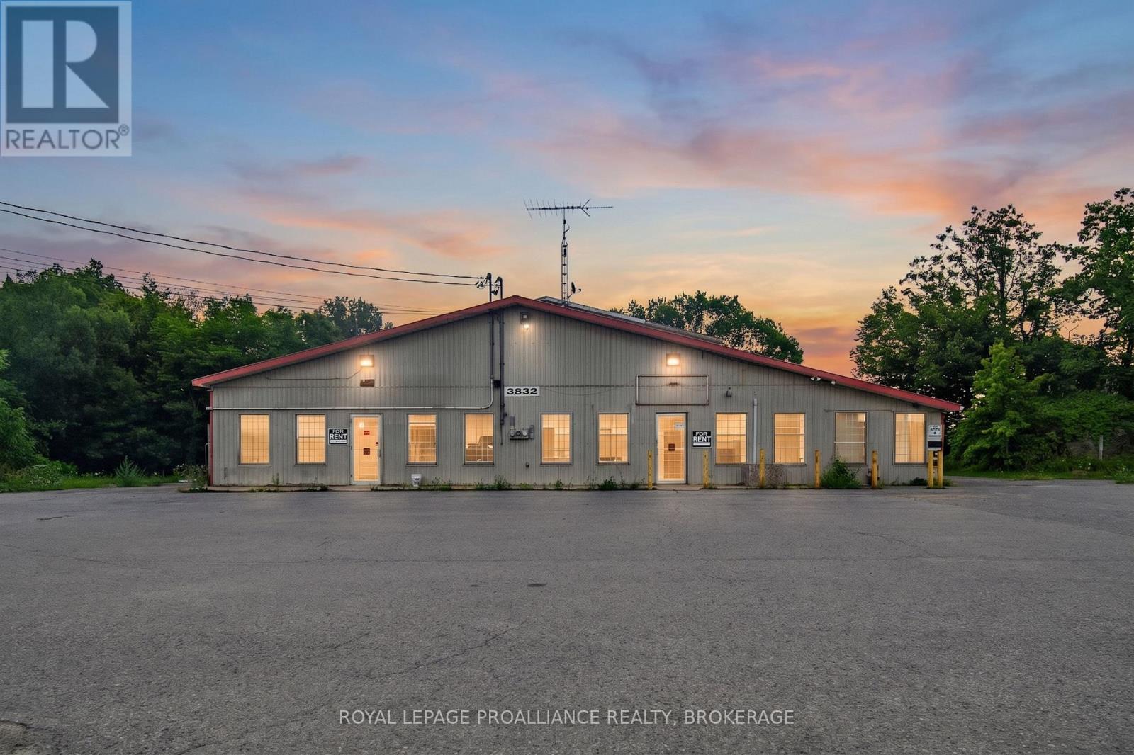 3832 PERTH ROAD, Frontenac, Ontario