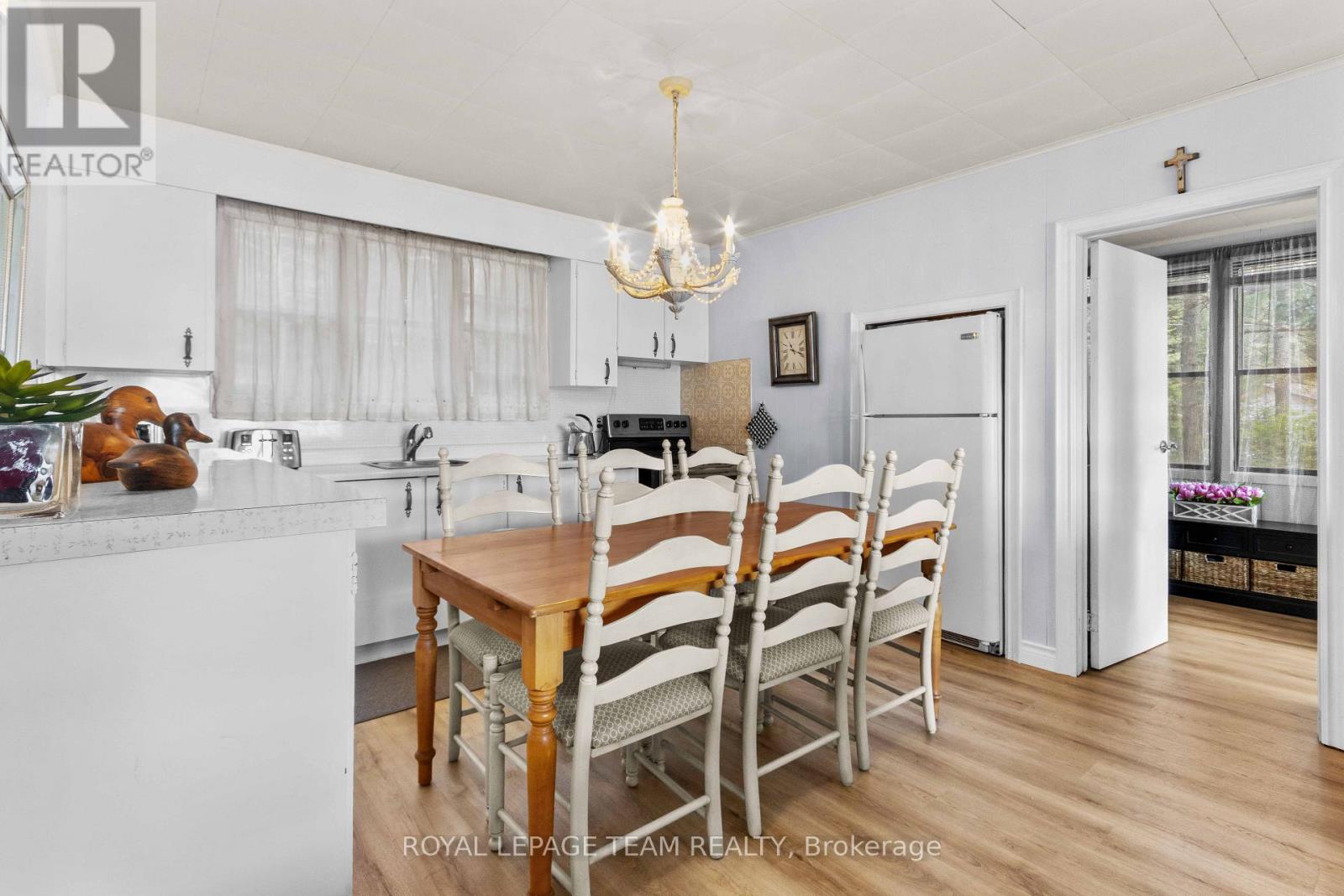 302 Long Lake Road, Madawaska Valley, Ontario  K0J 1B0 - Photo 16 - X13642866