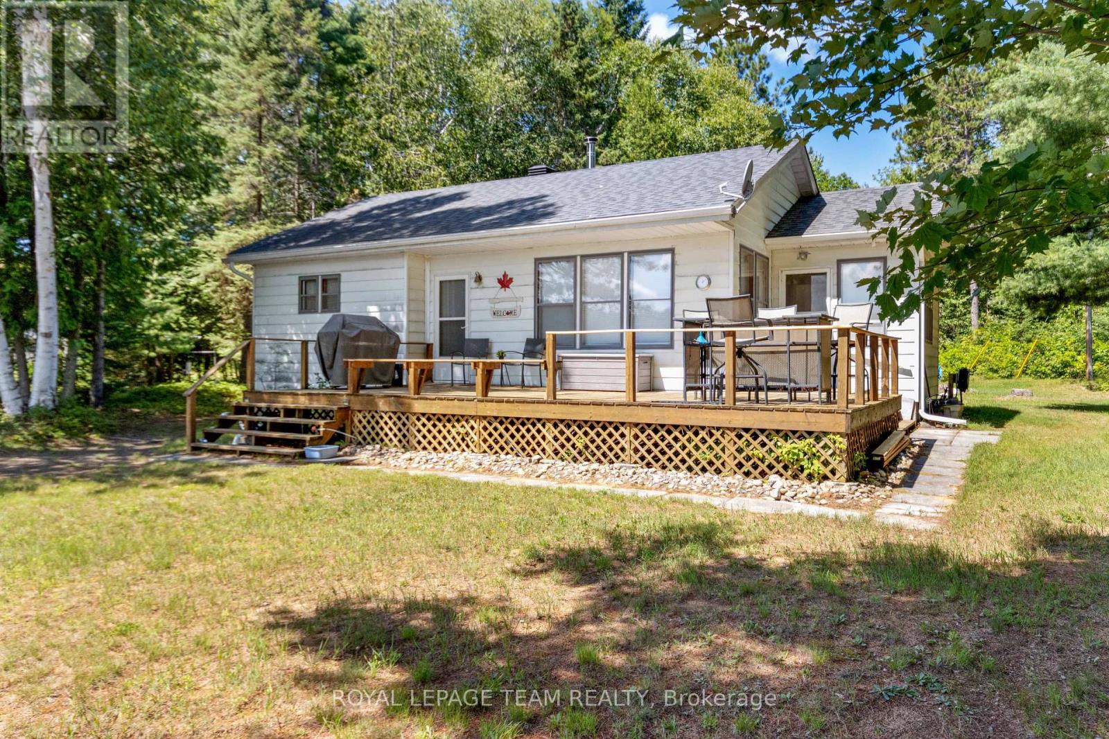 302 Long Lake Road, Madawaska Valley, Ontario  K0J 1B0 - Photo 2 - X13642866