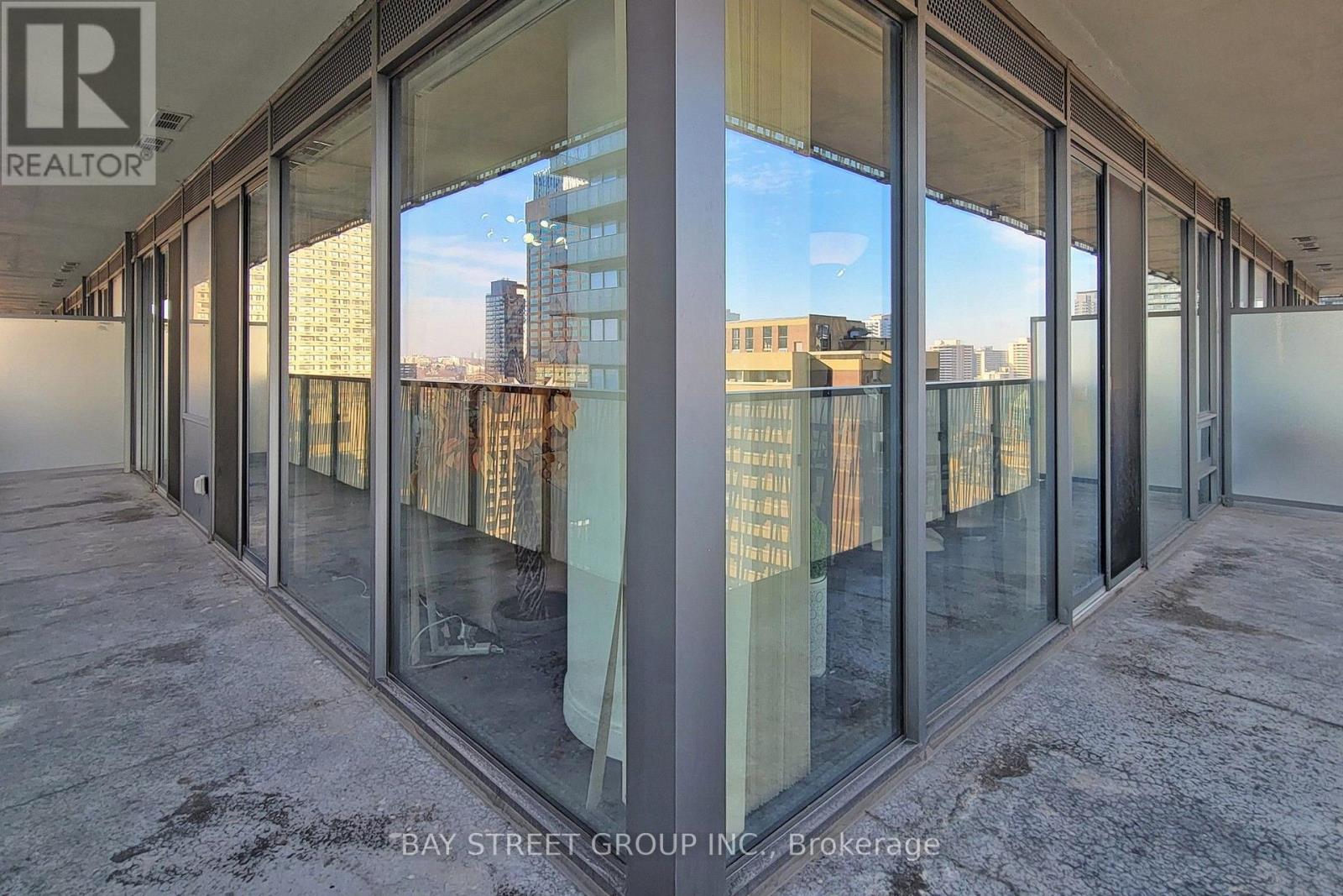 2205 - 50 Charles Street E, Toronto, Ontario M4Y 1T1 - Photo 12 - C13642832